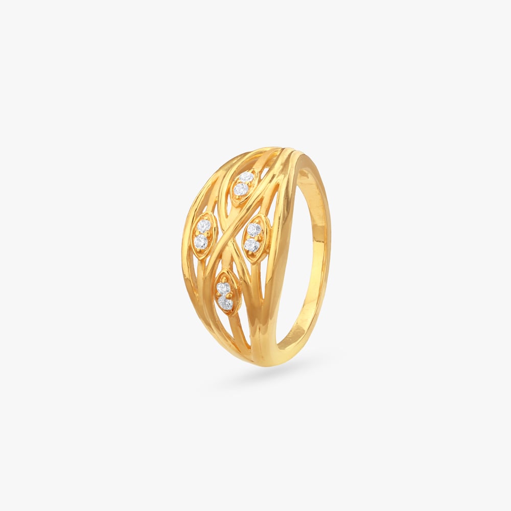 

Petal Flow Gold Ring