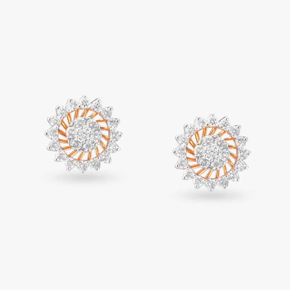 

Sparkling Flower Diamond Stud Earrings