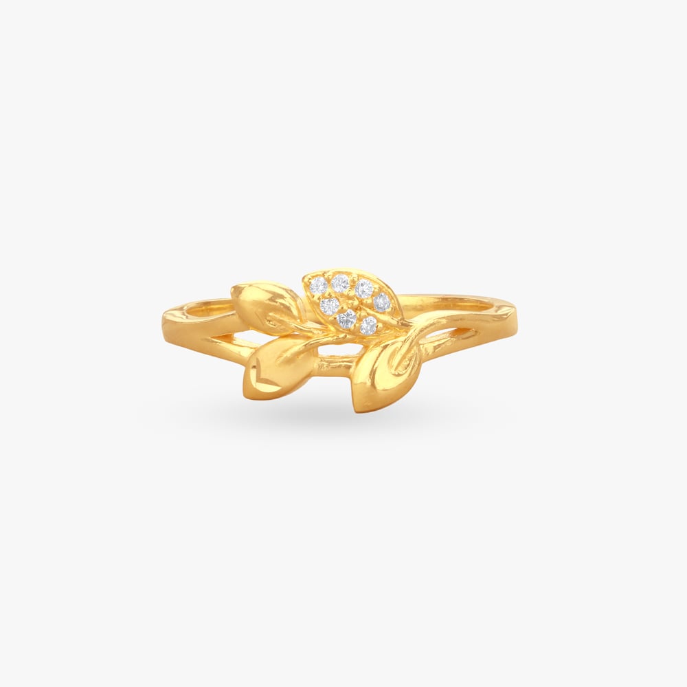 

Nature Charm Gold Finger Ring