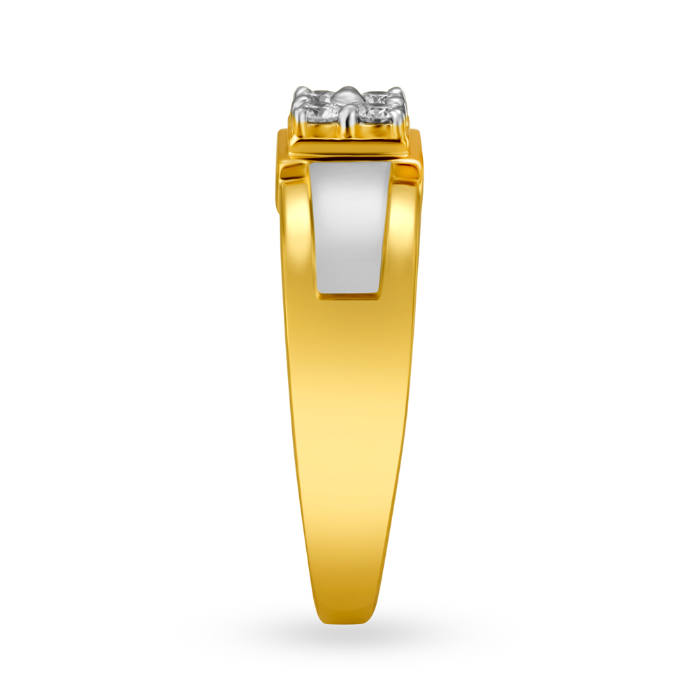 Contemporary 18 Karat Yellow Gold And Diamond Finger Ring,,hi-res image number null