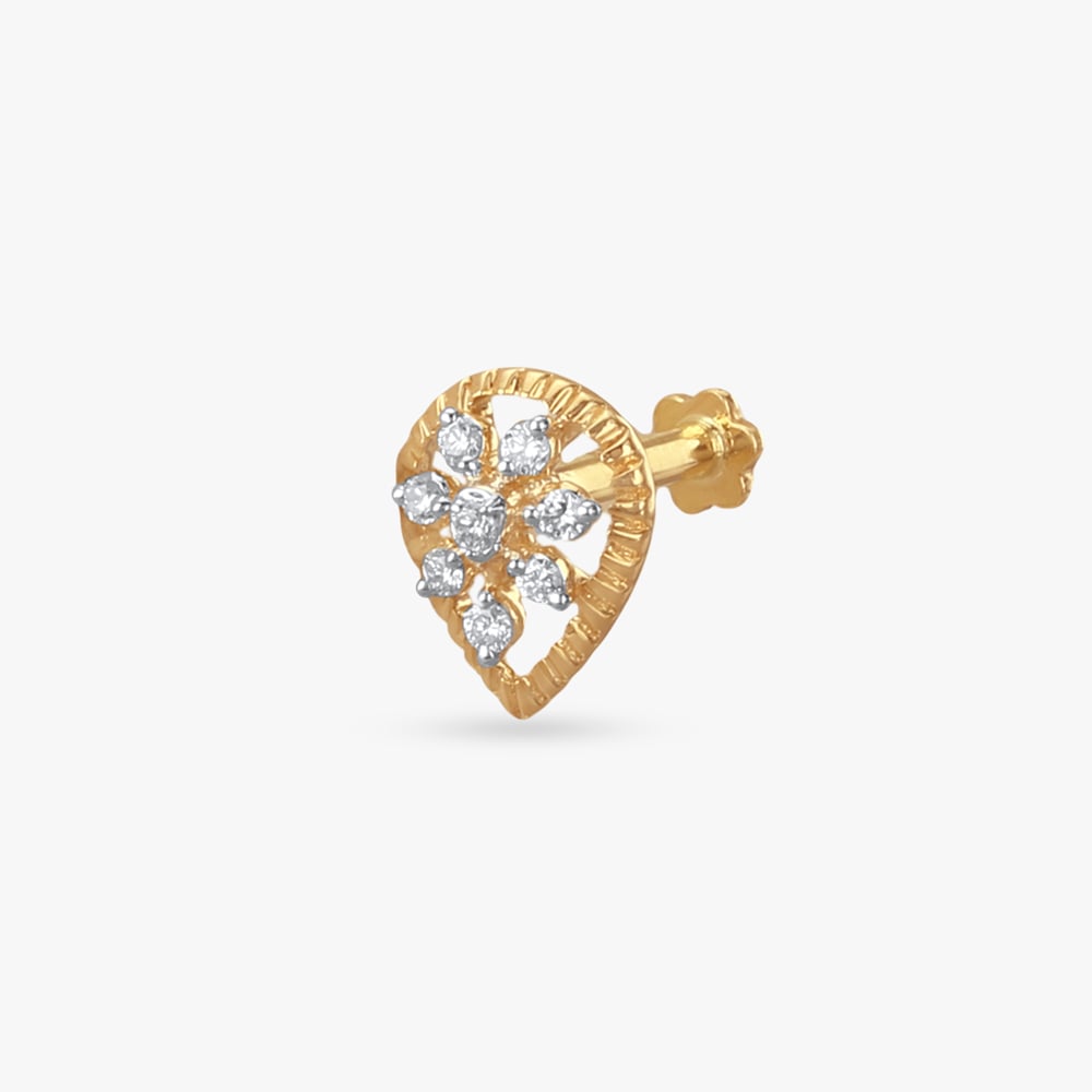 

Petal Crest Diamond Nose Pin