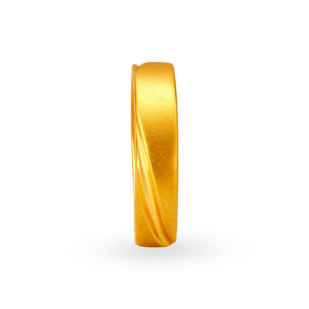 Striking 22 Karat Yellow Gold Swirled Finger Ring,,hi-res image number null