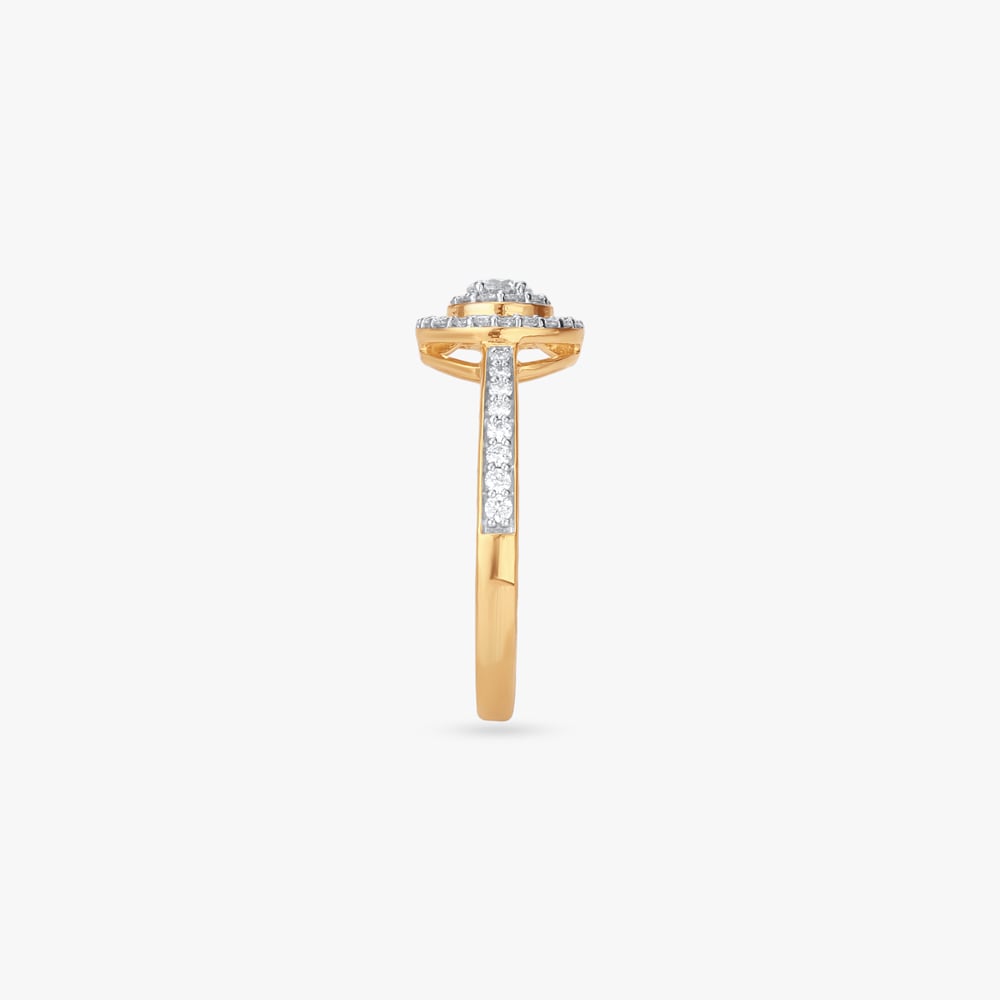Luxe Halo Diamond Finger Ring,,hi-res image number null