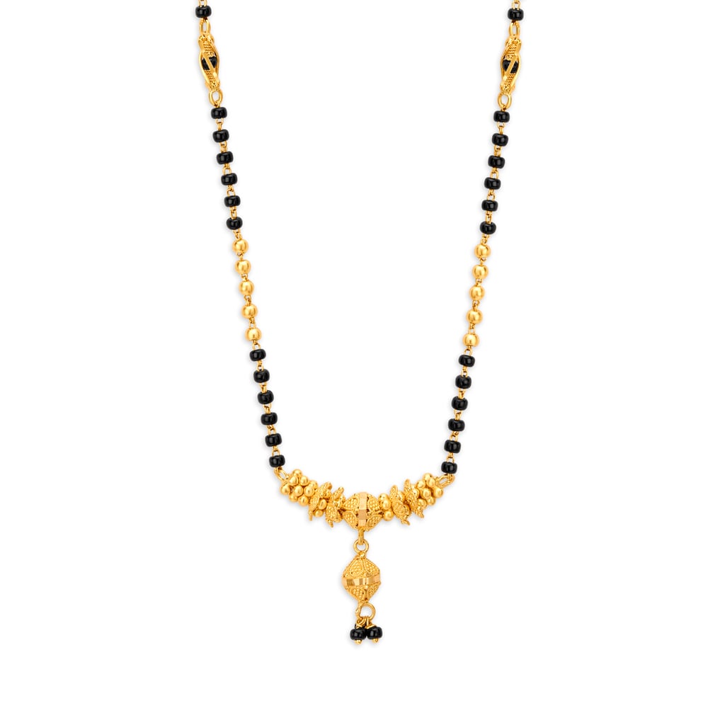 

Classy Elegant Gold Mangalsutra