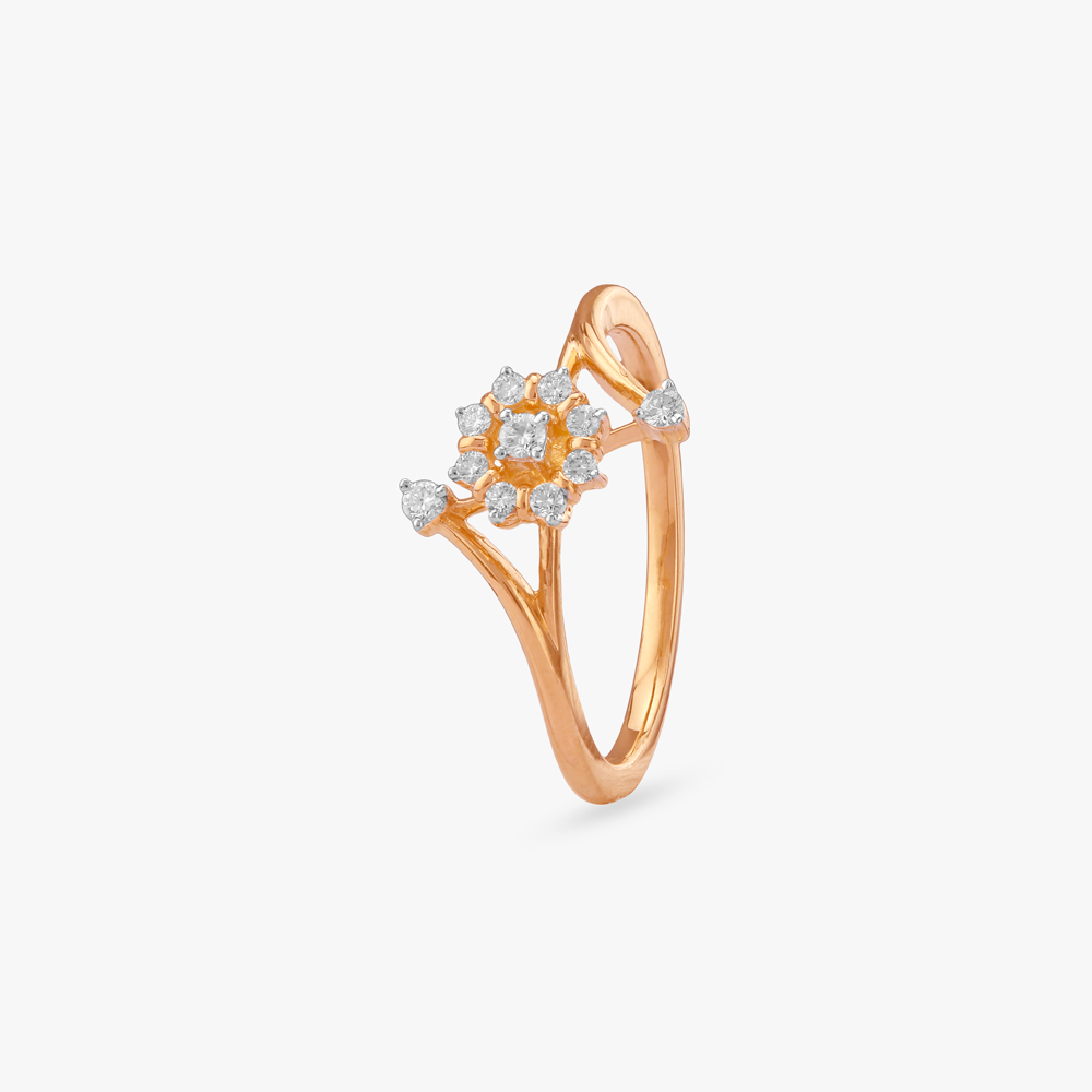 

Floral Spark Diamond Ring