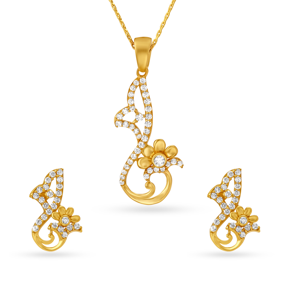 Fancy Floral Motif Gold Pendant and Earrings Set