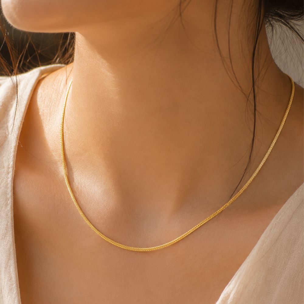 Urbanely Chain,,hi-res image number null