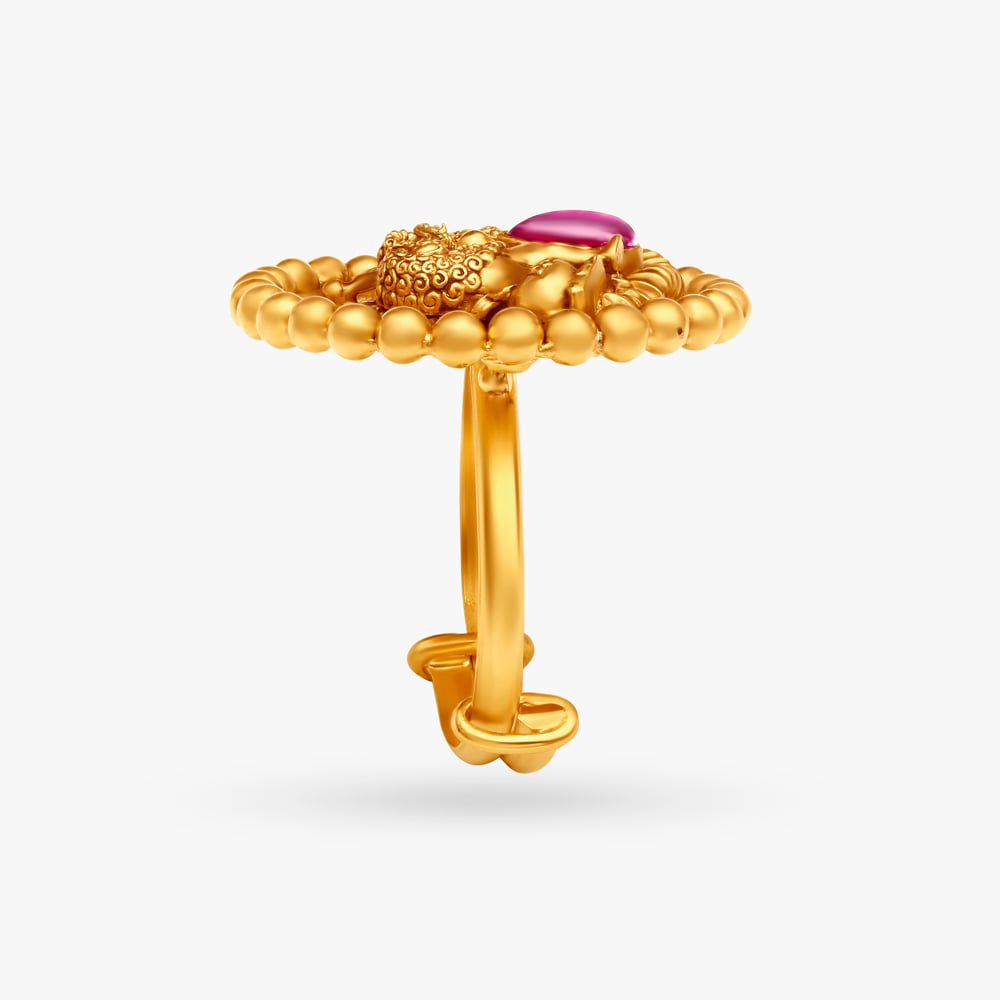 The Gallant Simhazhi Ring,,hi-res image number null
