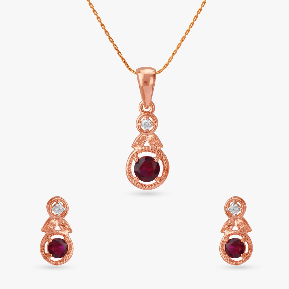 

Crimson Spark Silver Pendant and Earrings Set