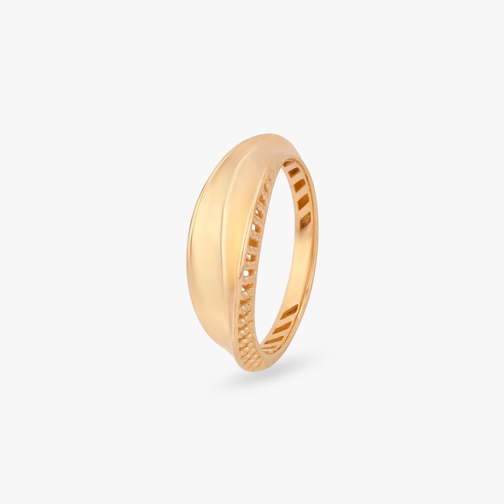 

Smooth Shine Gold Ring