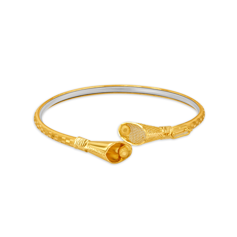 Dainty Yellow Gold Checked Bangle