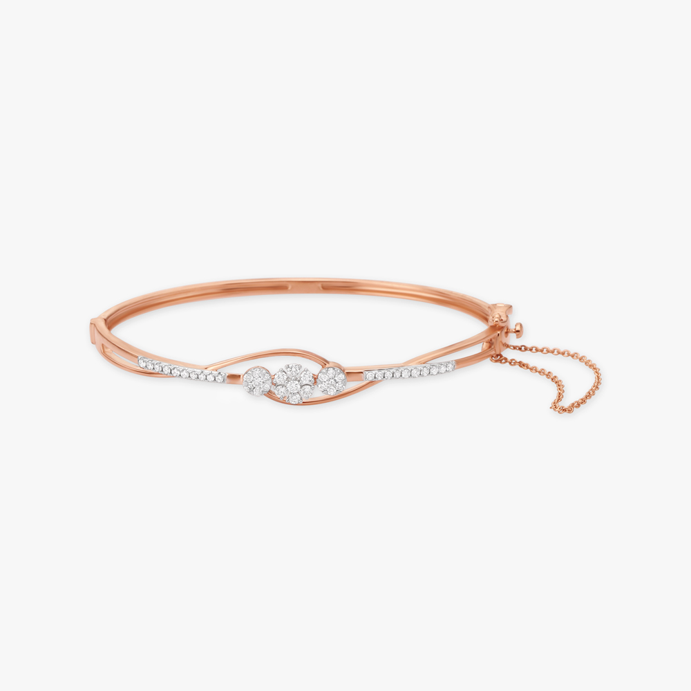 

Luxurious Diamond Bangle