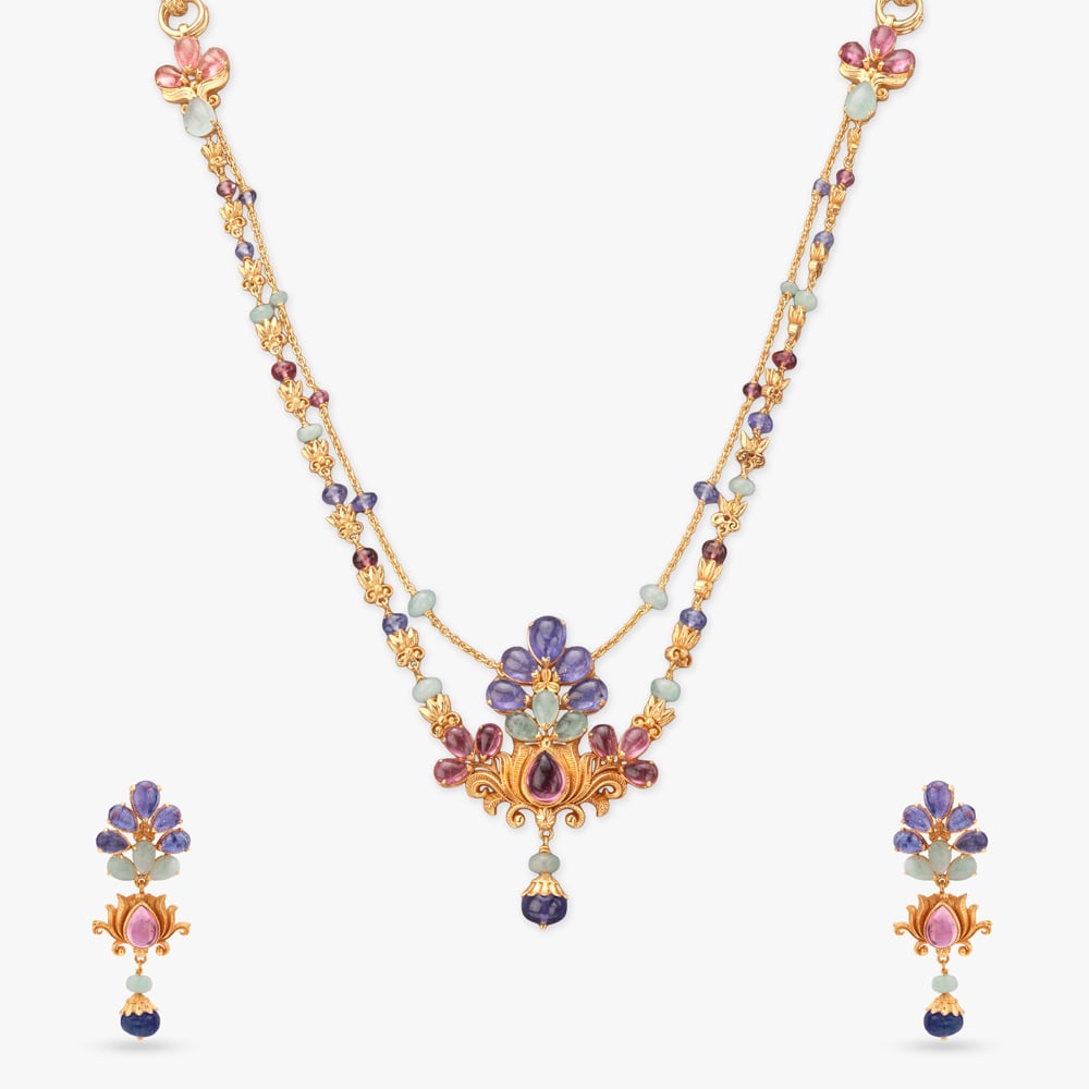 

Petal Lightfall Gold Necklace Set