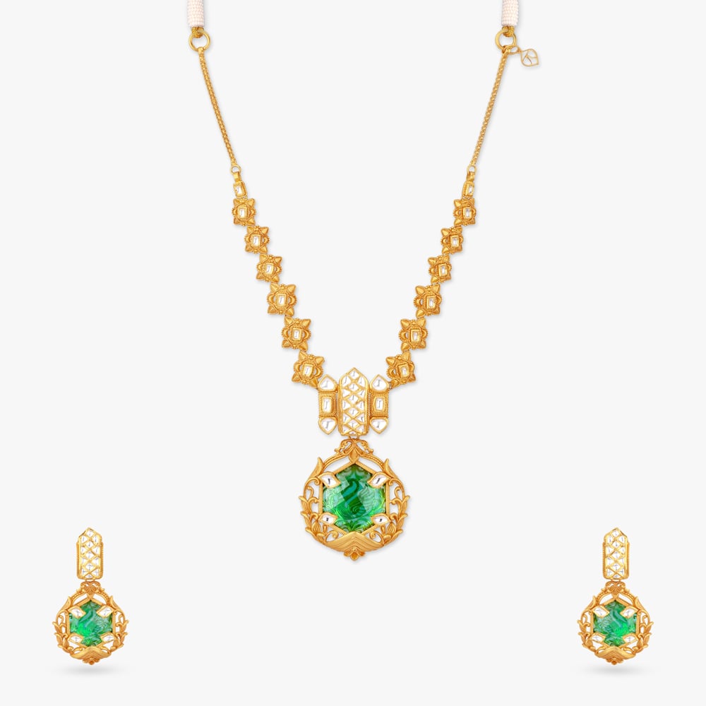

Swan of Dawn Gold Necklace Set