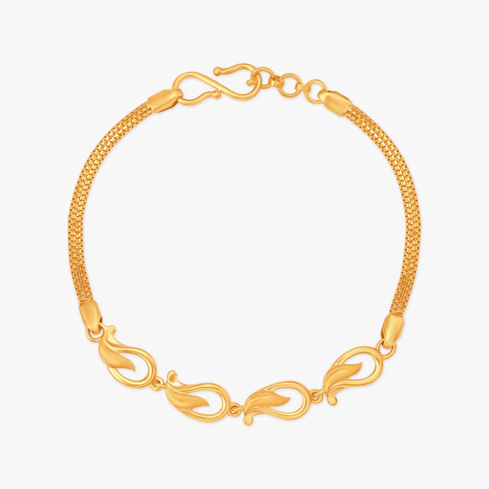 

Elegant Gold Bracelet