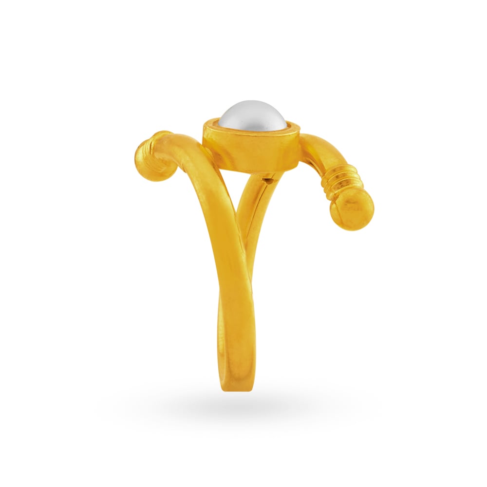 Sleek and Stunning Gold Finger Ring,,hi-res image number null