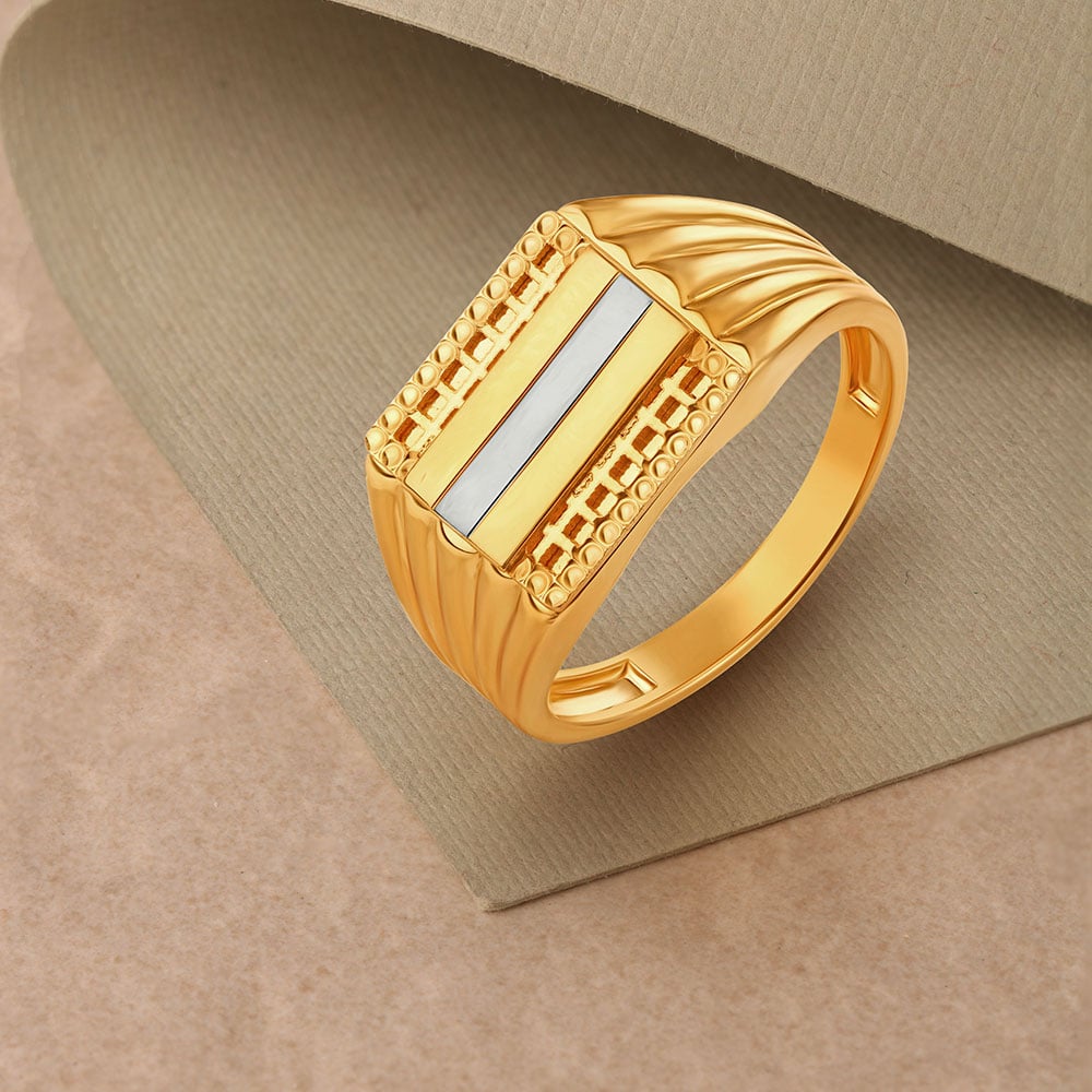 Glamorous Ridged Gold Ring for Men,,hi-res image number null
