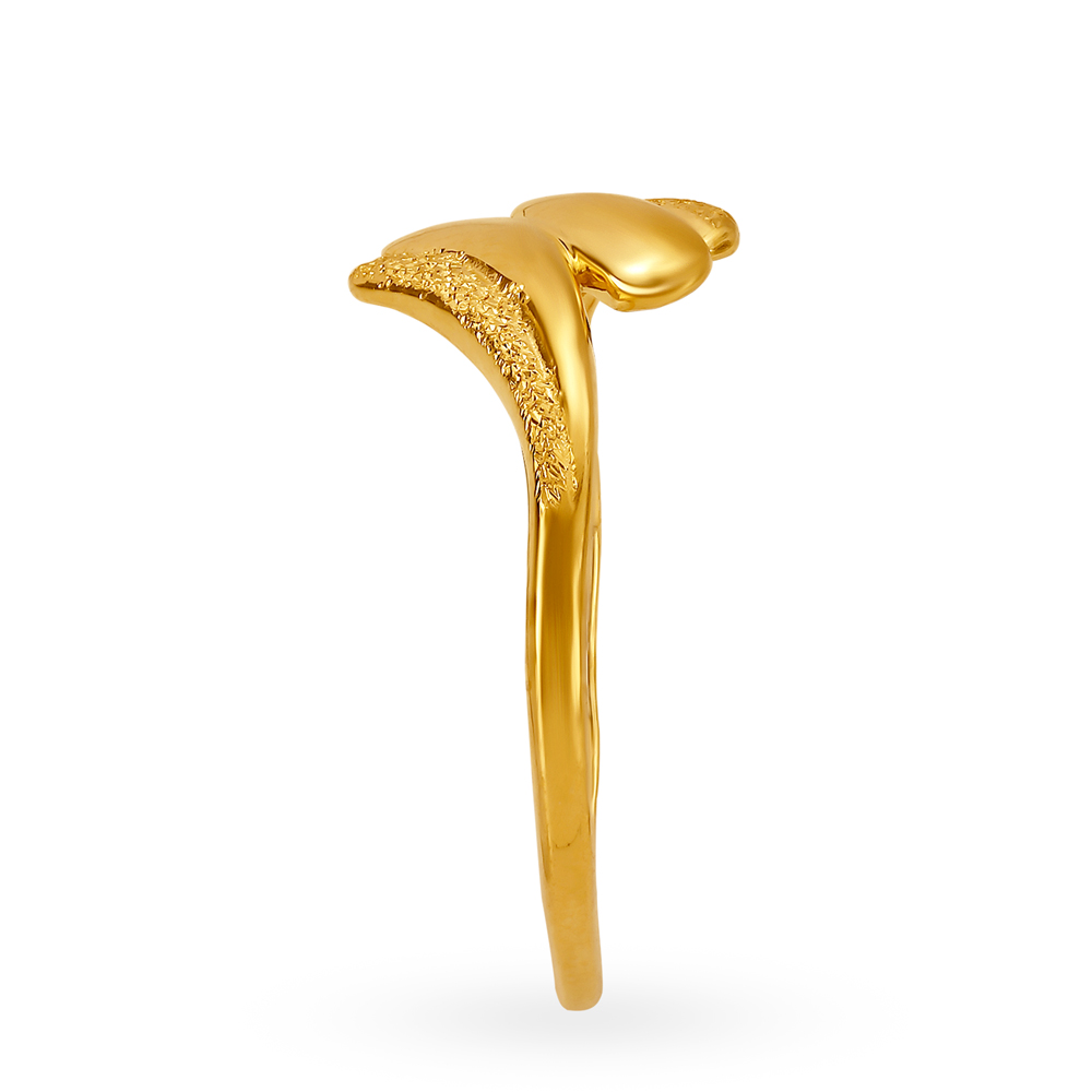 Elegant Symmetric Gold Ring,,hi-res image number null