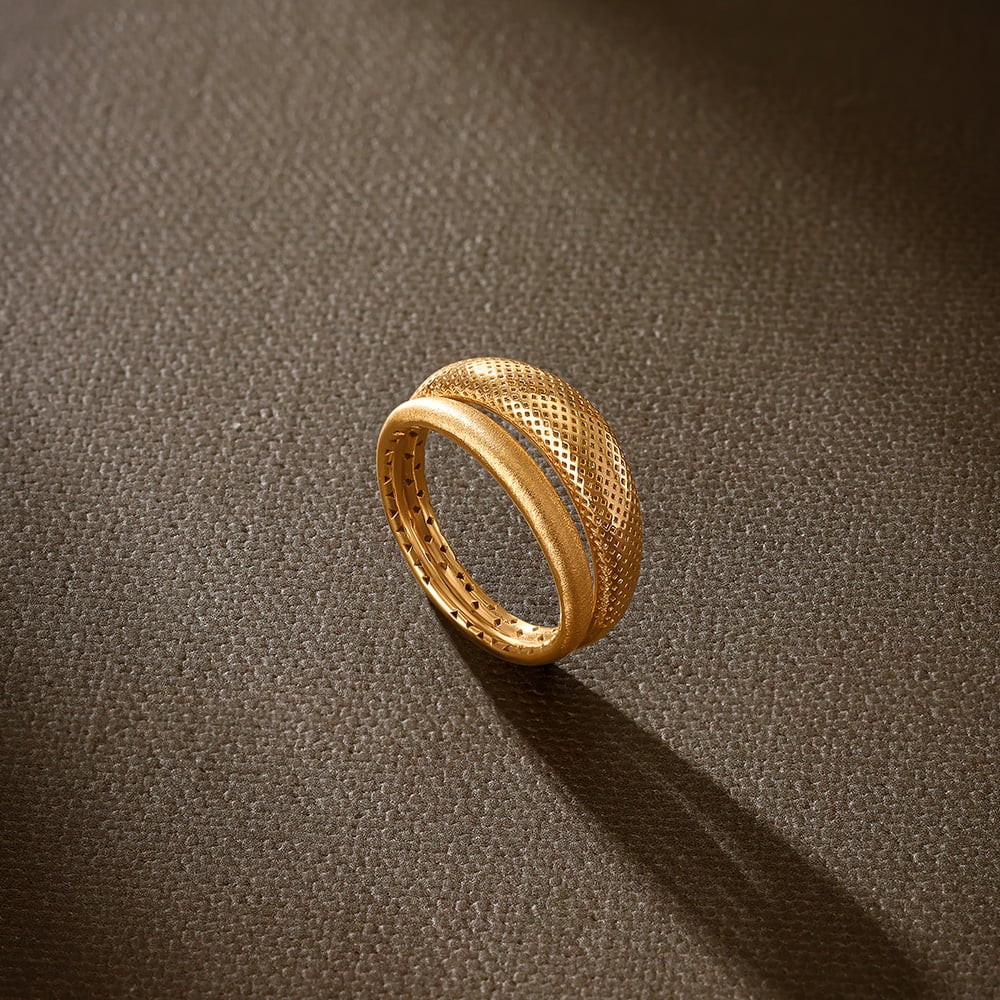 

Luxe Layers Gold Finger Ring