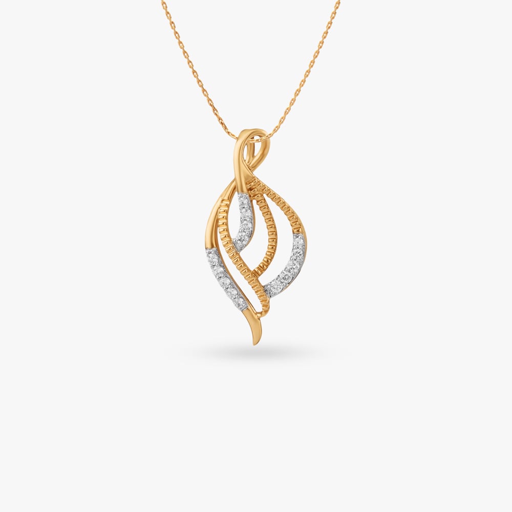 

Twisted Gleam Diamond Pendant
