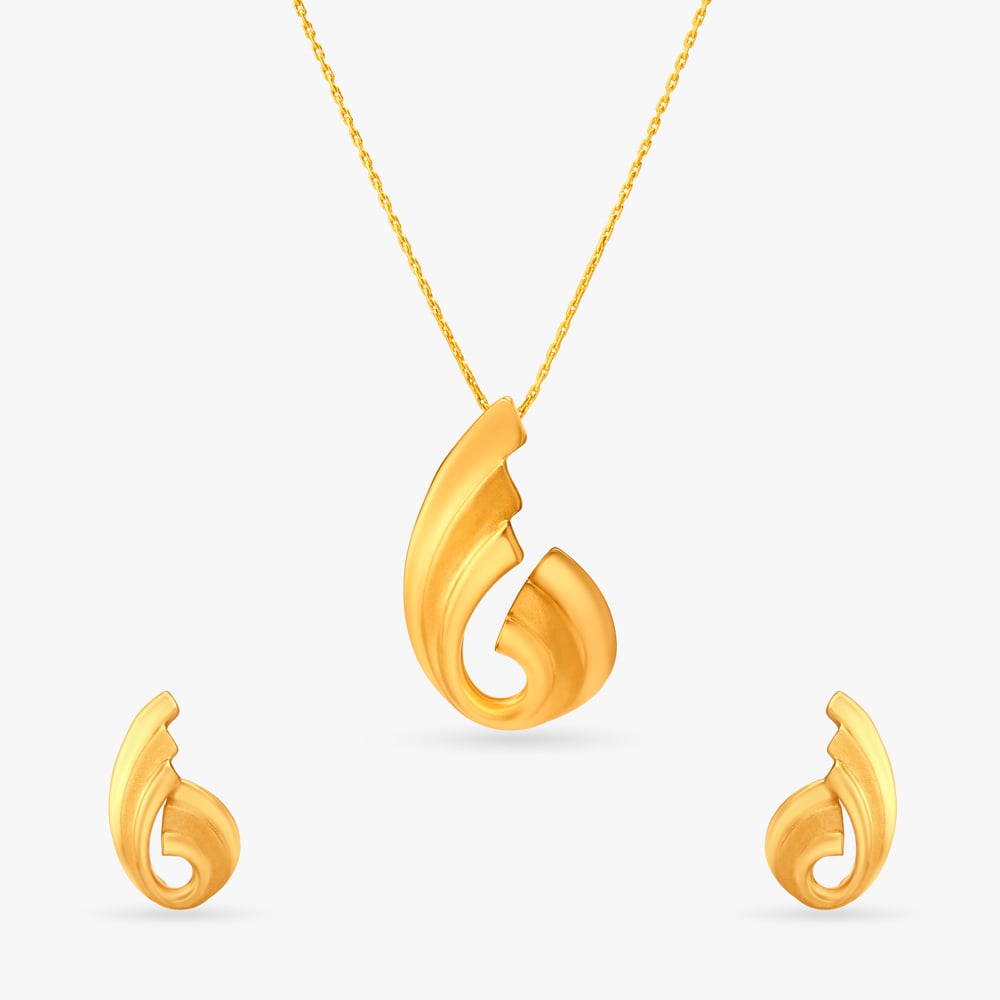 Sophisticated Pendant with Earrings Set,,hi-res image number null