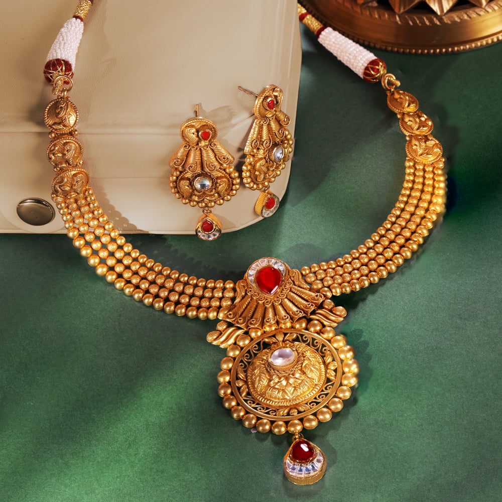 Spell-binding Necklace Set,,hi-res image number null