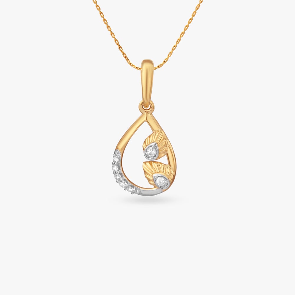

Petal Arc Diamond Pendant