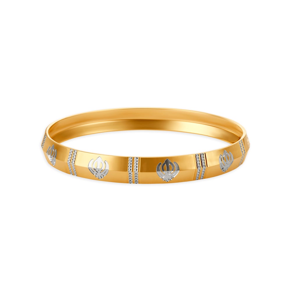 Lined Alluring Gold Kada for Men