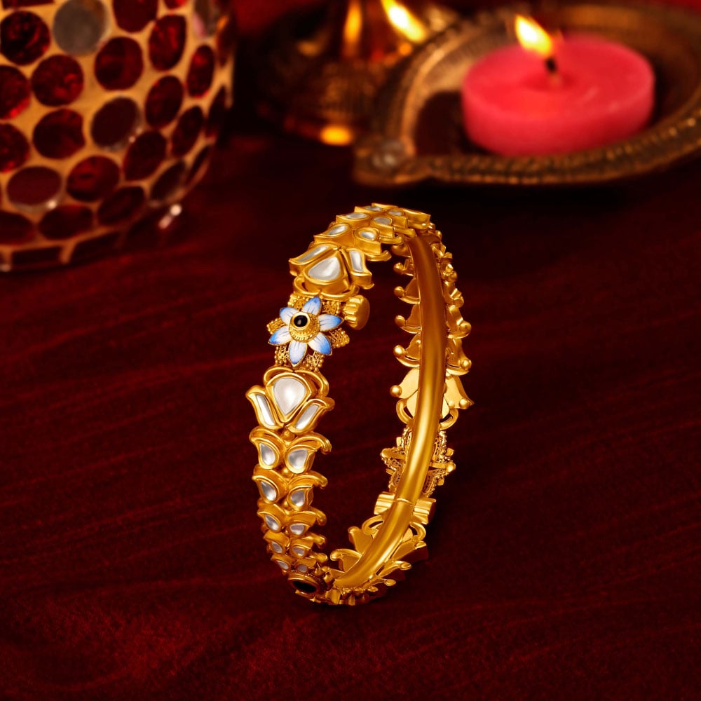 Nilofar Kada Bangle,,hi-res image number null