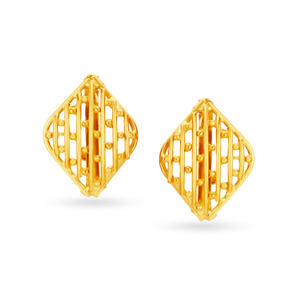 Chic 22 Karat Yellow Gold Rava Work Studs