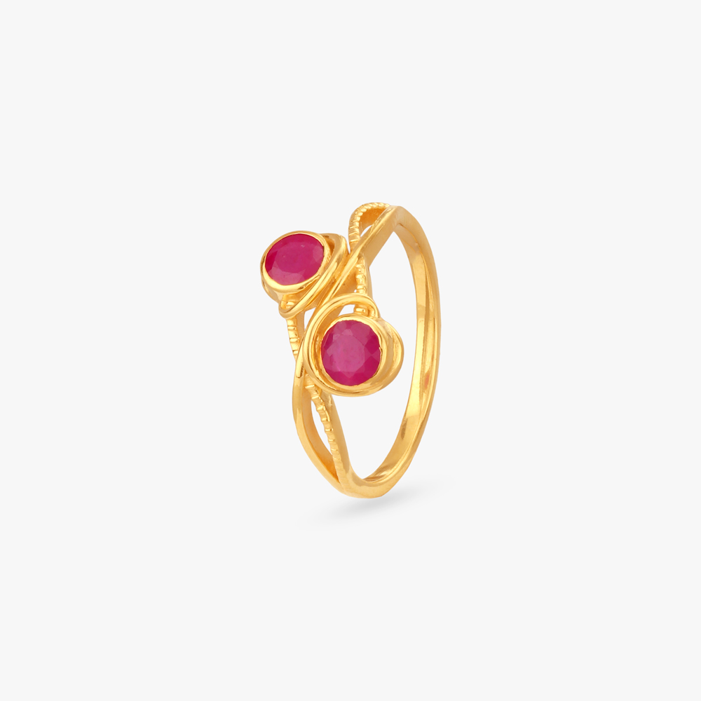 

Swirling Bold Ruby Finger Ring