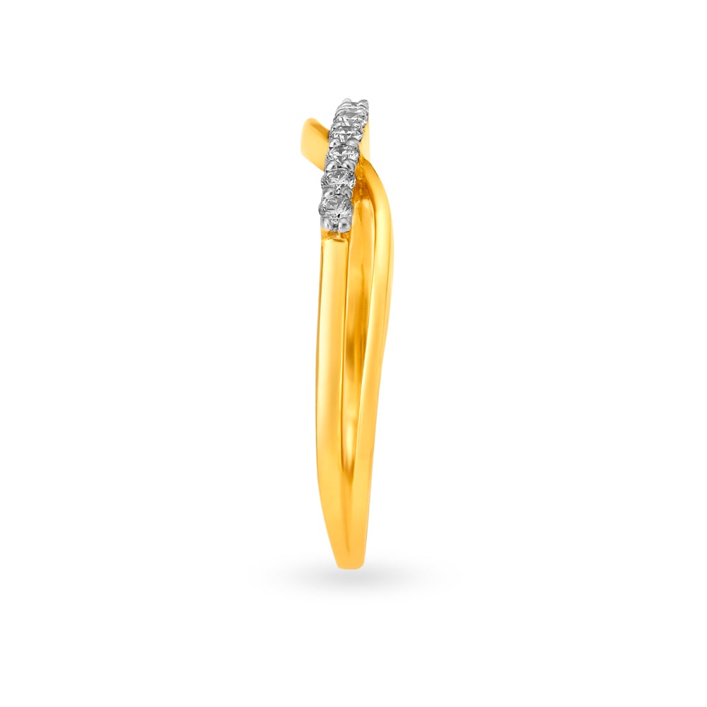 Gorgeous 18 Karat Yellow Gold And Diamond Finger Ring,,hi-res image number null