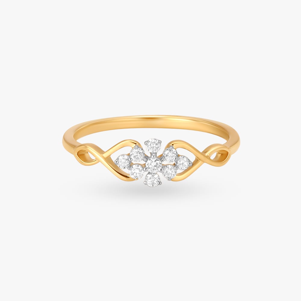 

Floral Whirl Diamond Ring