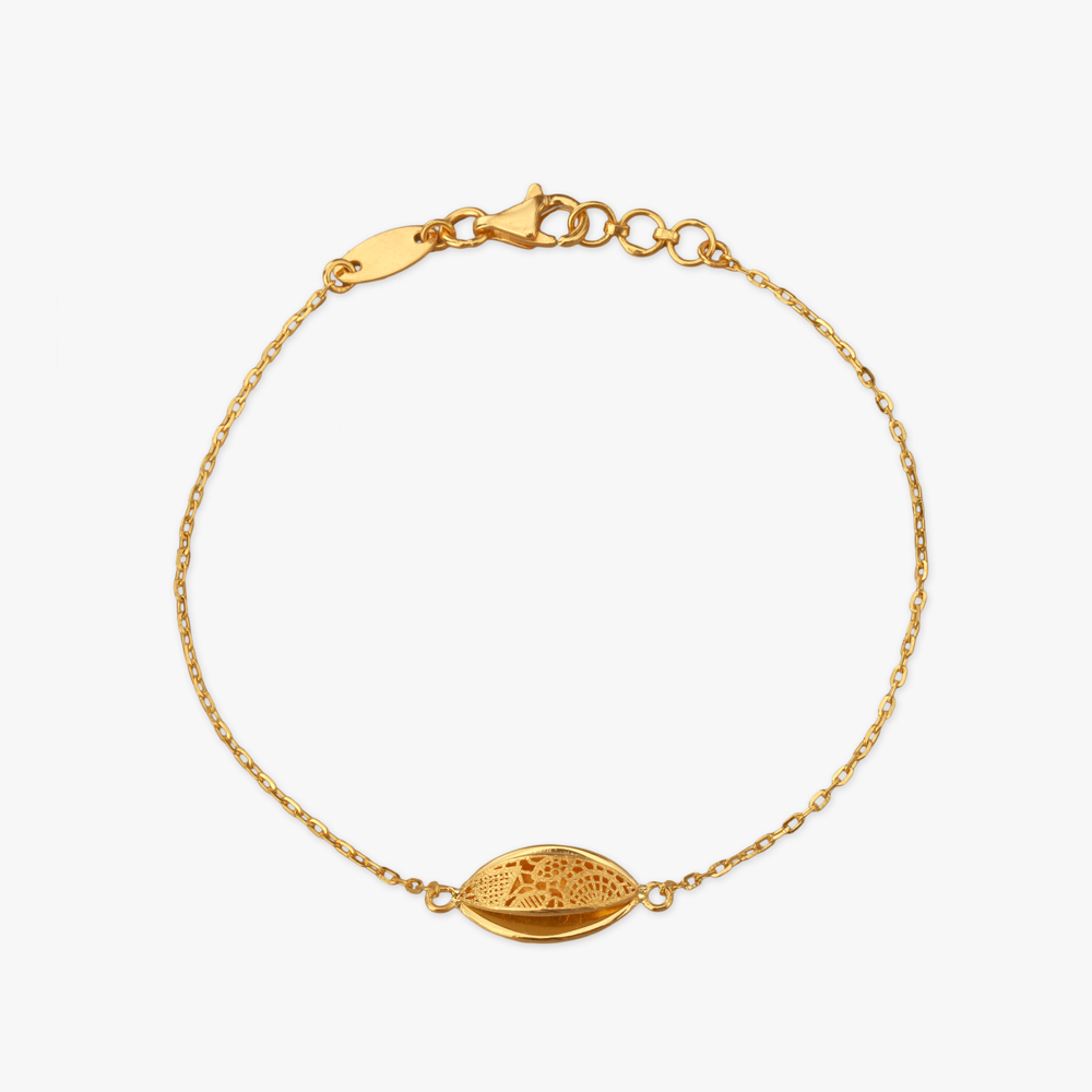 Elegant Shell Motif Gold Bracelet,,hi-res image number null