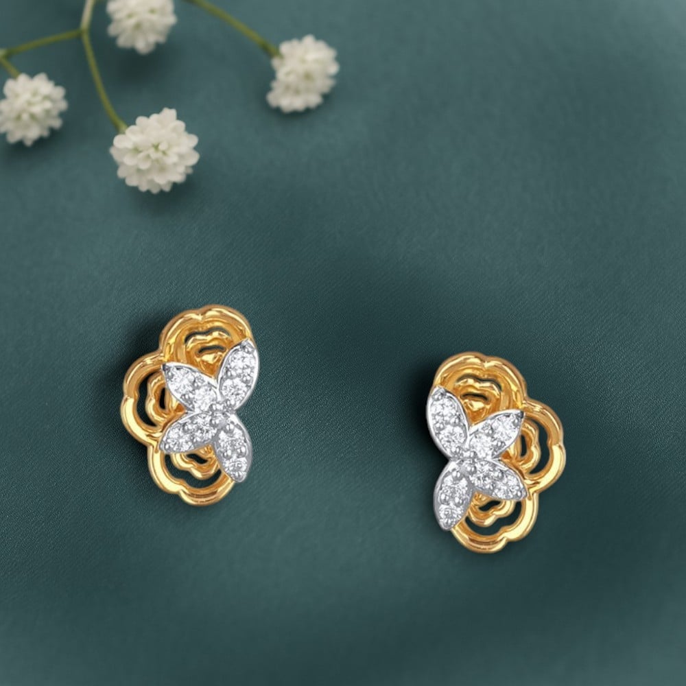 Glimmering Petals Diamond Stud Earrings,,hi-res image number null