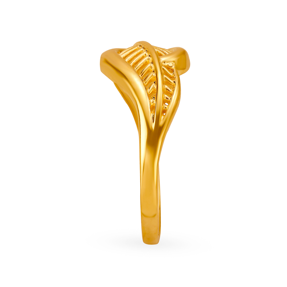 Eclectic 22 Karat Yellow Gold Leaf Finger Ring,,hi-res image number null