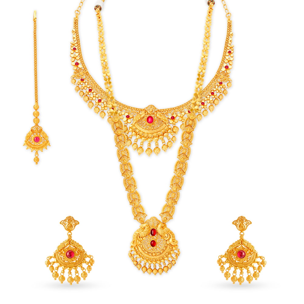 Gold sets sales in tanishq