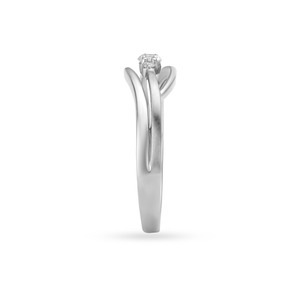 Striking White Platinum Finger Ring