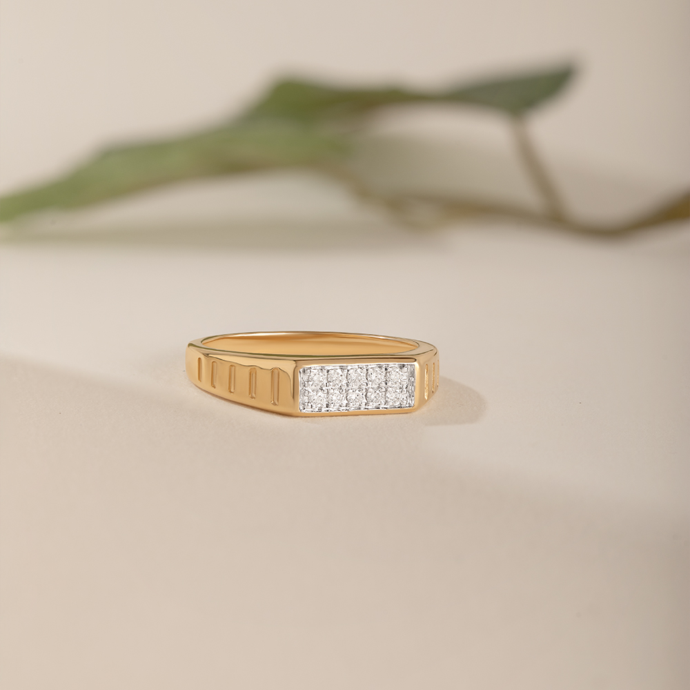 Grooved Glow Gold & Diamond Finger Ring for Men,,hi-res image number null