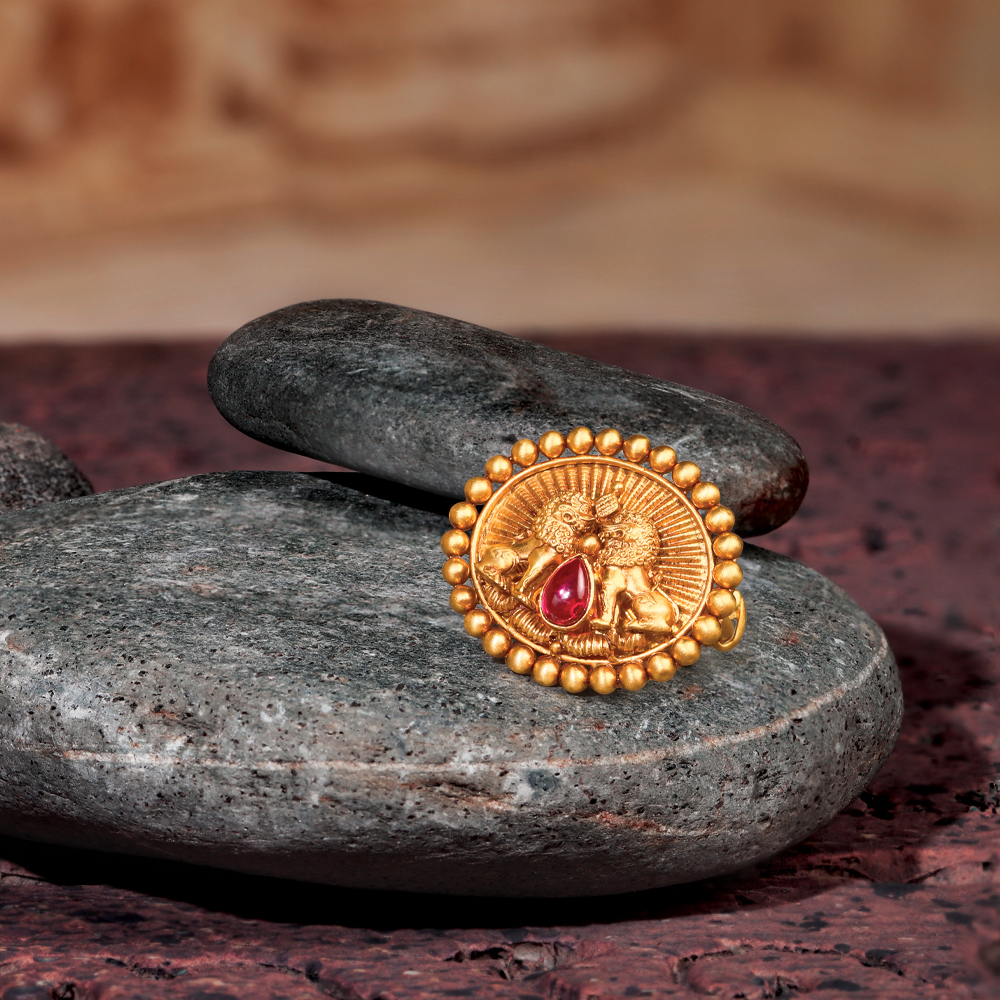 The Gallant Simhazhi Ring,,hi-res image number null