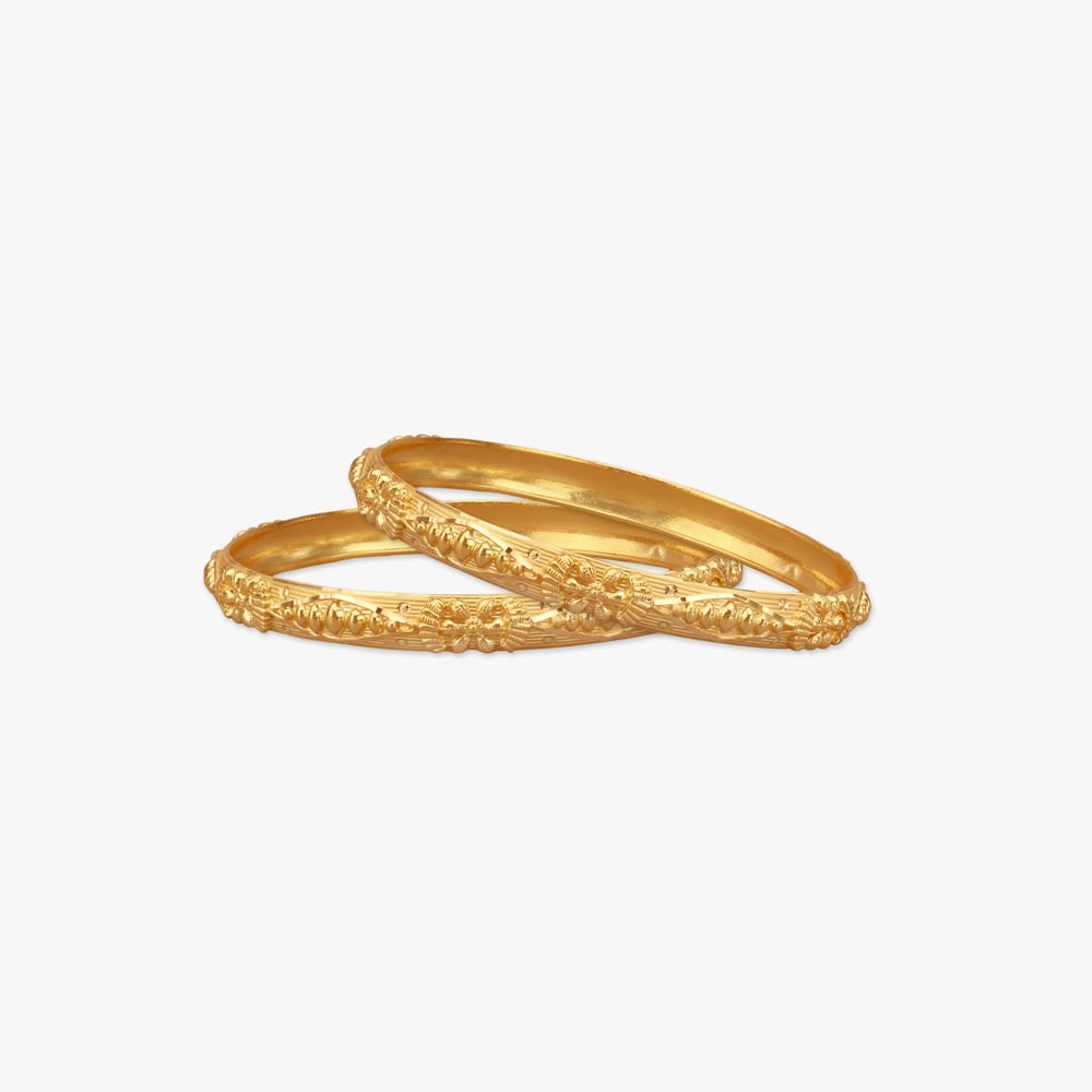 

Traditional Radiance Gold Bangles