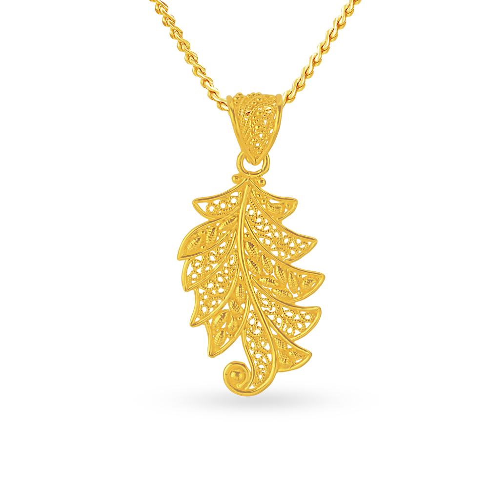 Traditional Leaf Pattern Pendant