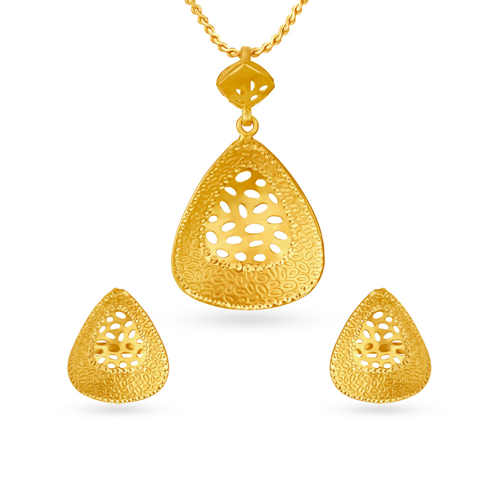 Enchanting Gold Pendant and Earrings Set