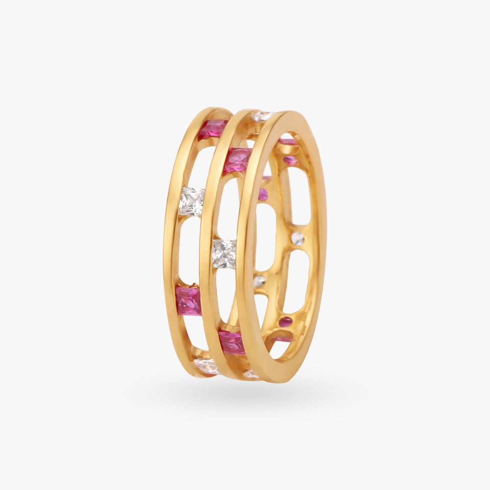 

Charm Gold Finger Ring