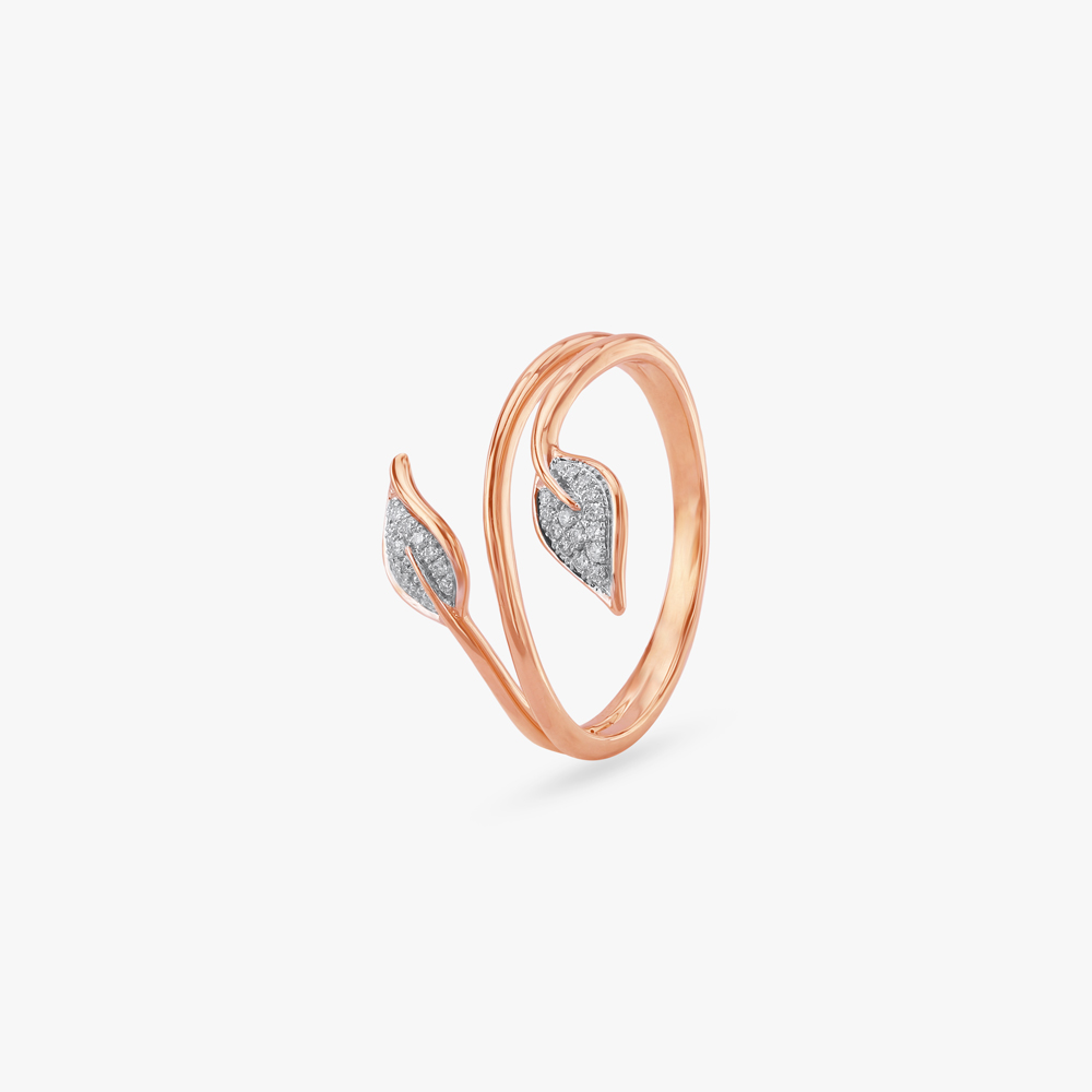 

Bloom Curve Diamond Ring