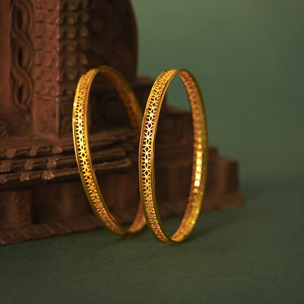 Graceful Delicate Bangle,,hi-res image number null