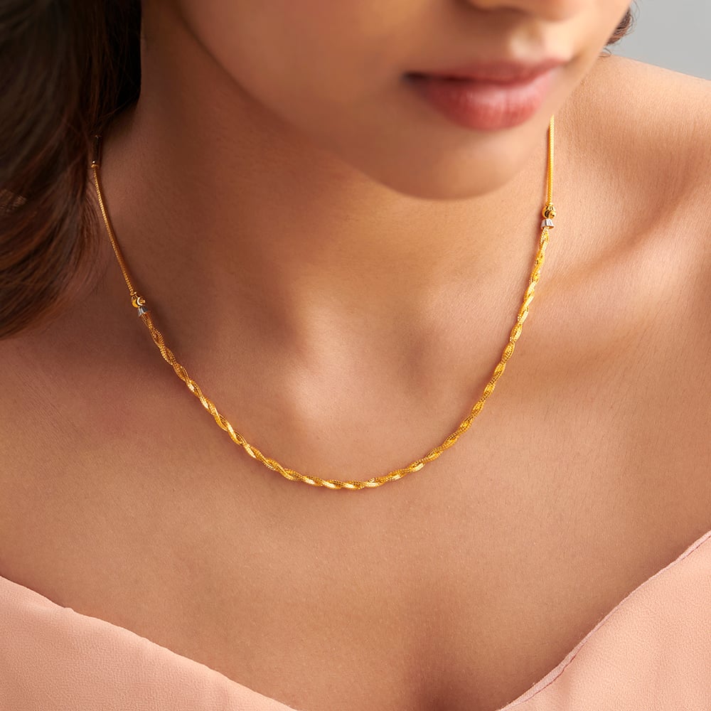 Enticing Twisted Chain,,hi-res image number null