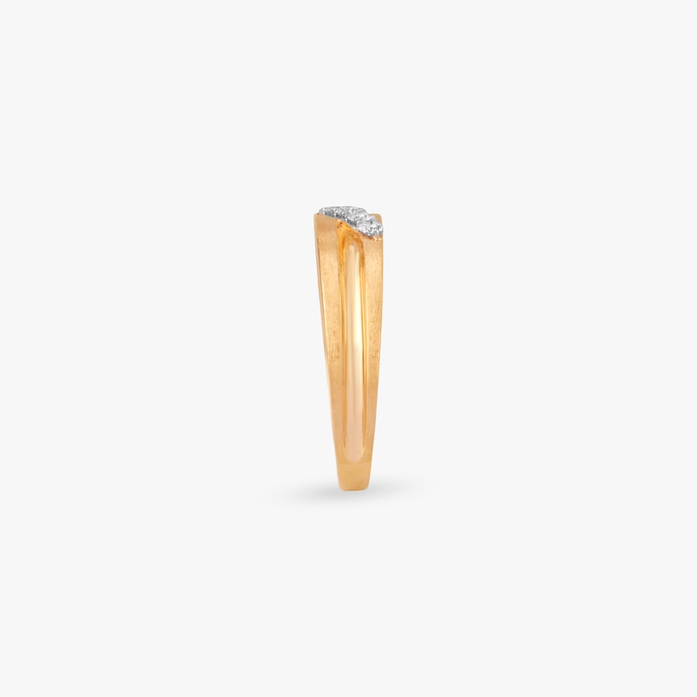 Diagonal Brilliance Gold Diamond Finger Ring for Men,,hi-res image number null
