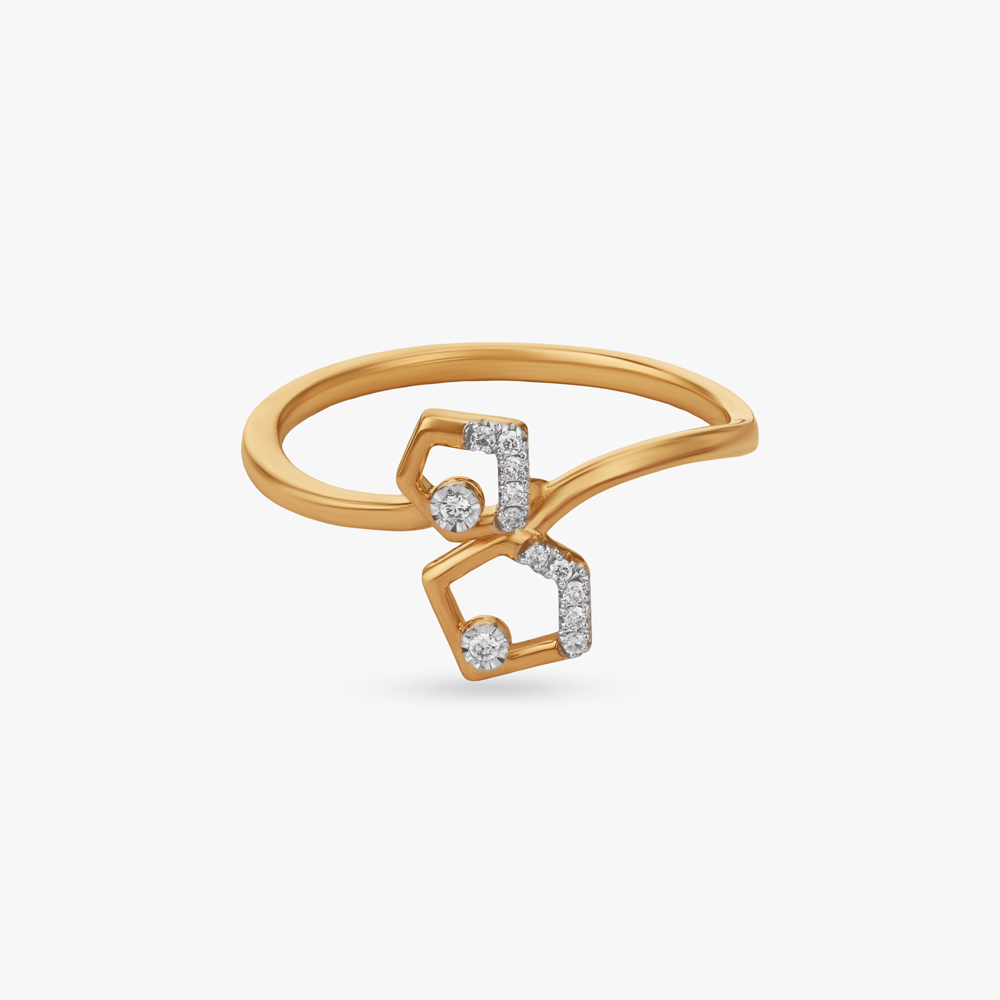 

Bloom Halo Diamond Ring