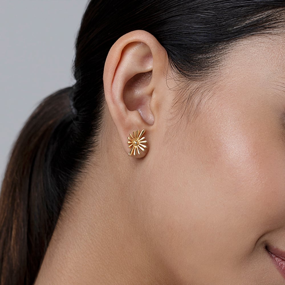 Dazzling Sunburst Gold & Diamond Stud Earrings,,hi-res image number null